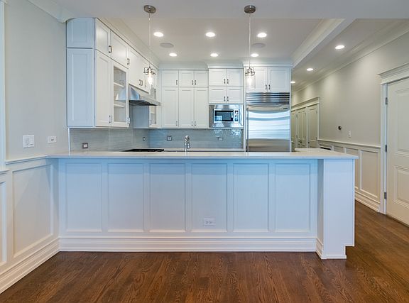4th image of 1531 W Montana St #2