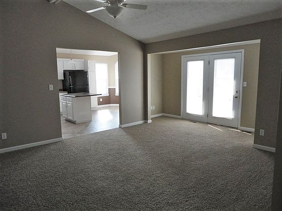 3rd image of 5633 Southern Mist Dr