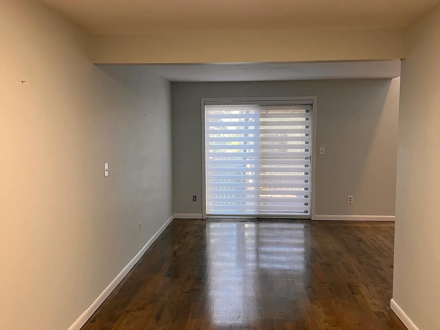 2 bed, 1.5 bath, 1204 sqft, $2,100 — Photo 3