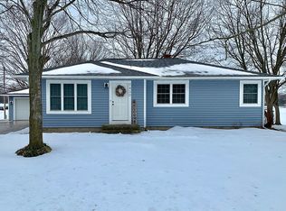 7430 Walnut Ave, Jenison, MI 49428