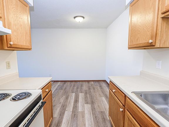 3rd image of 2930 33rd Ave S #6453ebba9