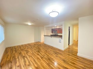 15827 NE Leary Way APT B120, Redmond, WA 98052