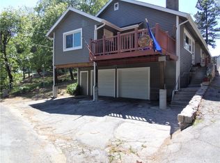 319 Forest Cir, Crestline, CA 92325