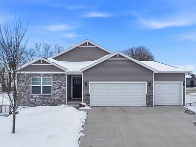 212 Dawson Dr, West Branch, IA, 52358