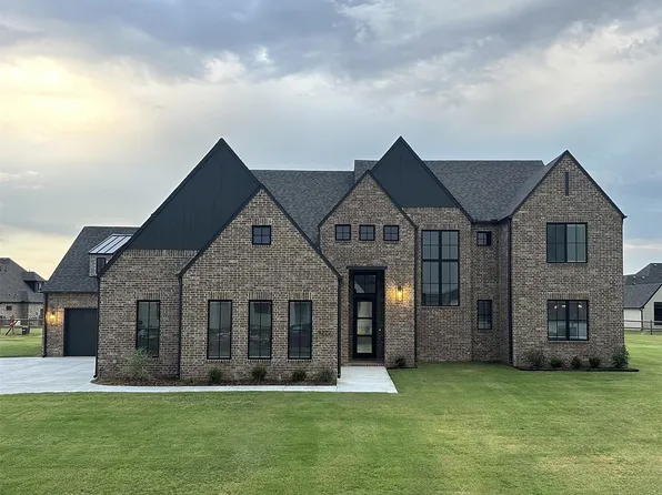 8222 E 111th St N, Owasso, OK 74055