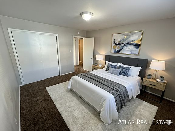 4th image of 2509 Wood Ave #B