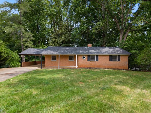 115 Lakemont Ct, Martinsville, VA