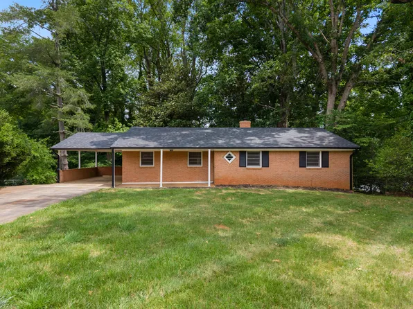 115 Lakemont Ct, Martinsville, VA 24112