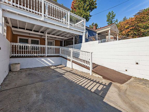 Walk Way Entrance to Home