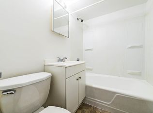 14133 S School St APT 5, Riverdale, IL 60827