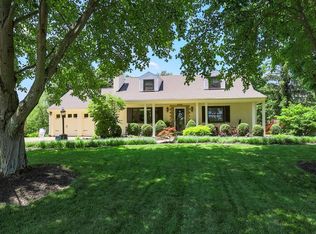 2409 Van Blaricum Rd, Cincinnati, OH 45233