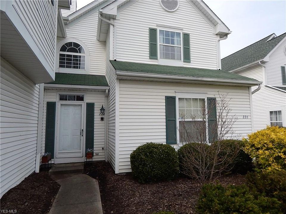 1st image of 224 Vista Cir