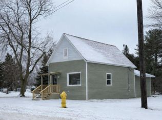235 Main St, Marinette, WI 54143