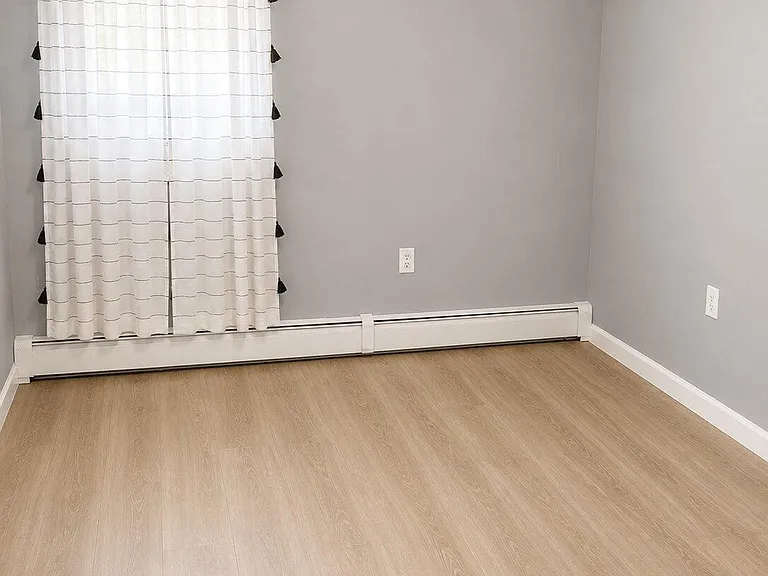 866 Fairmount Pl — Photo 16