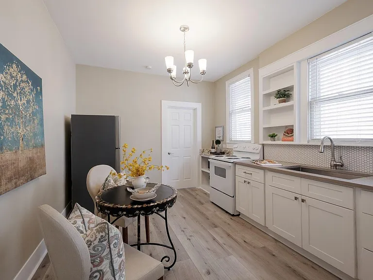 1823 N Olive St #A — Photo 10