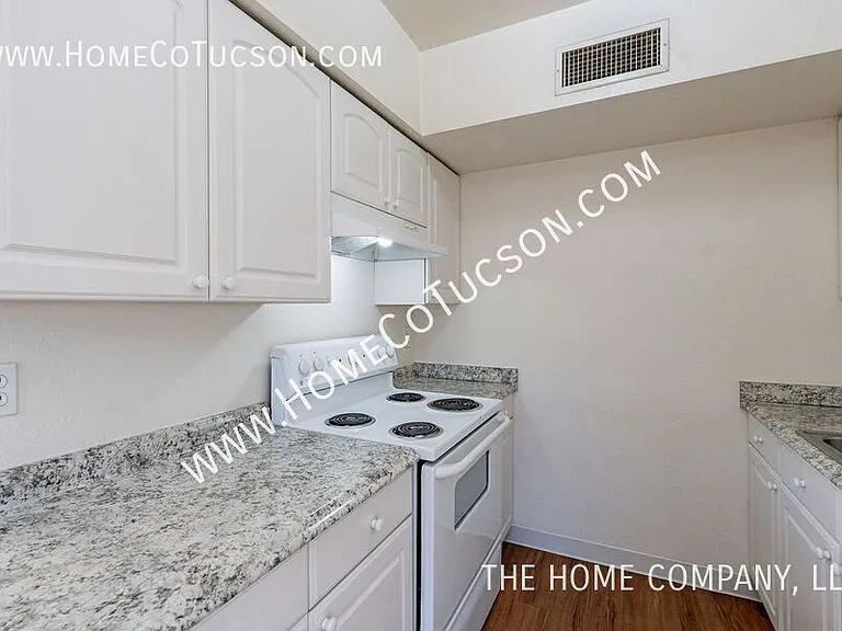 2511 N Fontana Ave — Photo 14