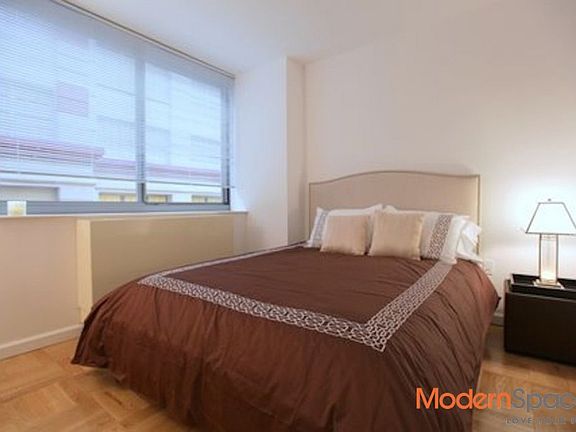 2nd image of 257 Gold St APT 9C
