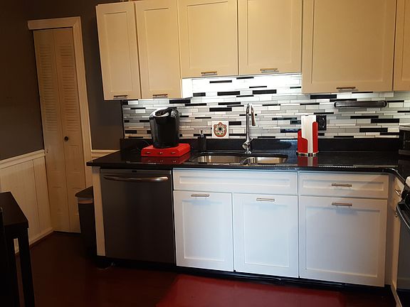 Updated Kitchen with Granite