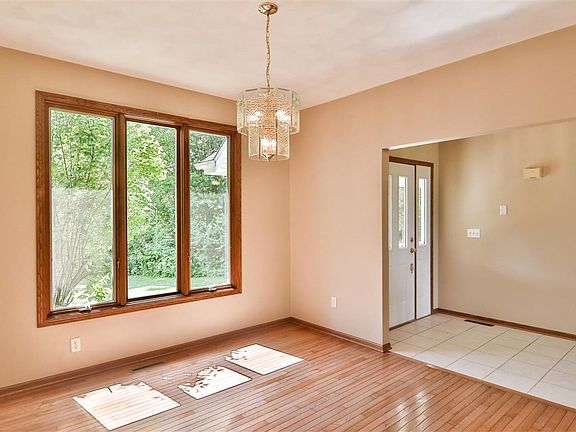 5th image of 8036 Living Woods Dr