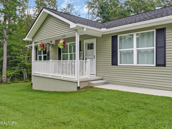 204 Nehasane Ln, Crossville, TN 38572