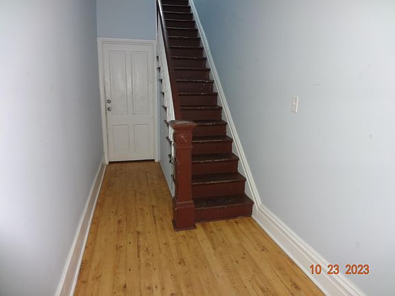 5th image of 2121 1/2 W Main St APT B