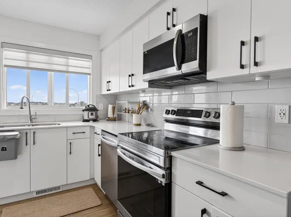 850 Secord Blvd NW #46, Edmonton, AB T5T 7R9