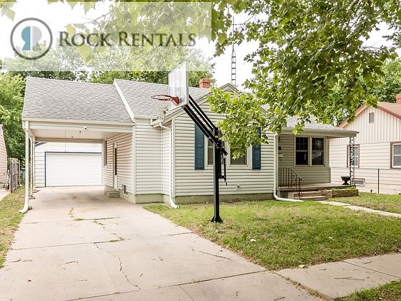 2nd image of 607 W 14th Ave