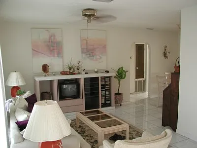 3 bed, 1599 sqft, $4,000 — Photo 2