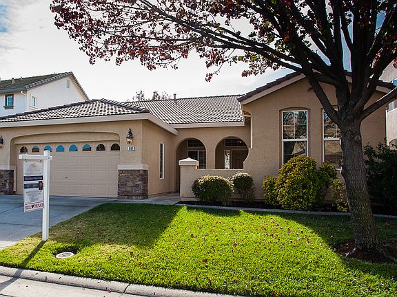 2nd image of 1881 San Esteban Cir