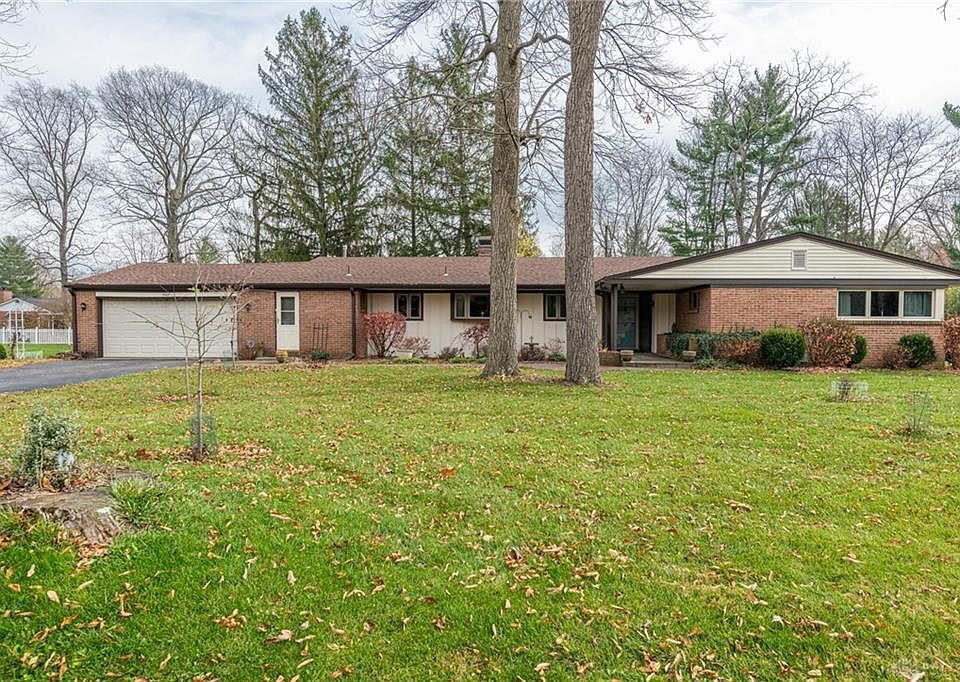 1st image of 3327 Fair Oaks Dr