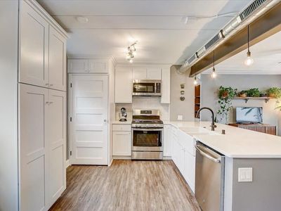 5 Sherman Terr UNIT 2, Madison, WI, 53704