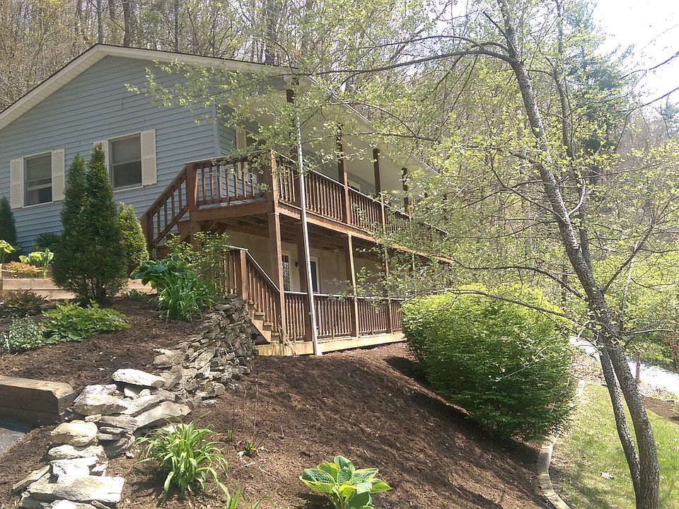 House between Boone & Foscoe