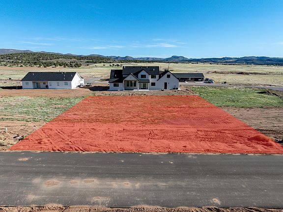 2nd image of LOT 28 28