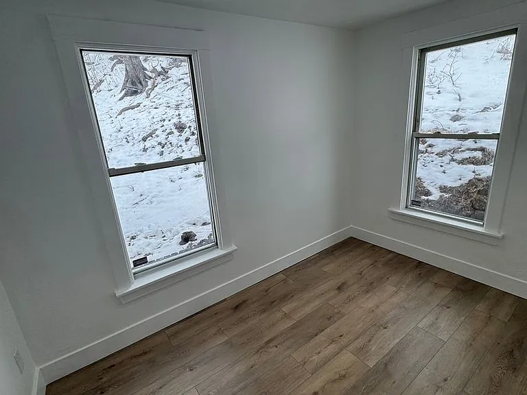 1148 East St — Photo 13