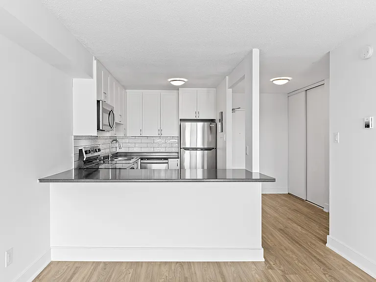 550 Langs Rd — Photo 5