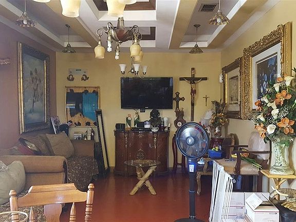 2nd image of 218 Asturias Ave