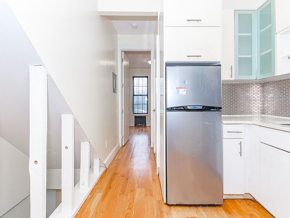 1st image of 1420 Putnam Ave #1LL