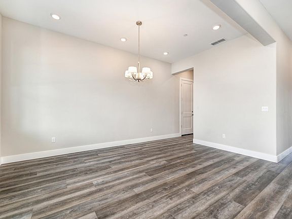 5th image of 1237 Buck Ridge Ct