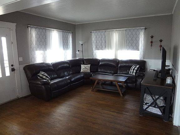 2nd image of 1282 W Grangeville Blvd
