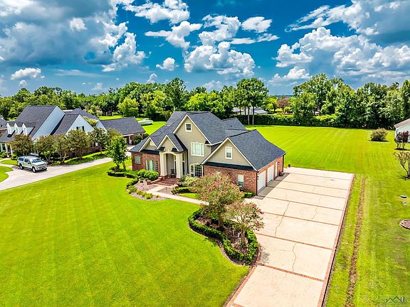 3rd image of 208 Ouiski Bayou Dr