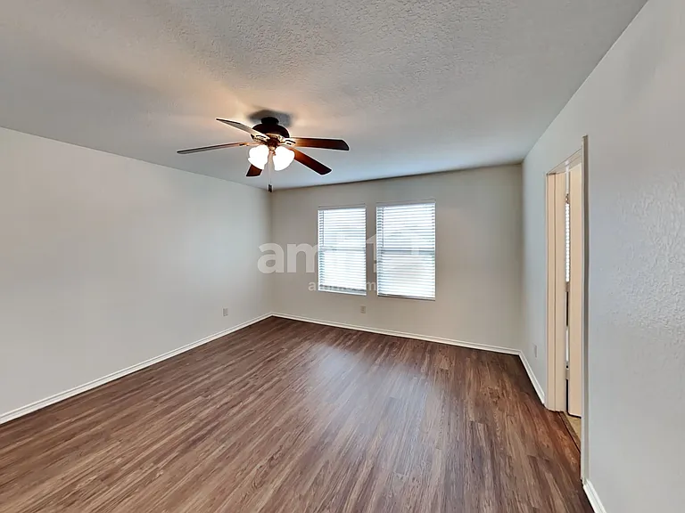 431 Tequila Rnch — Photo 12