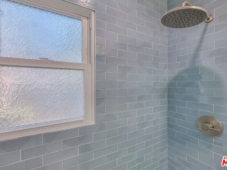 8356 Kittyhawk Ave — Photo 19