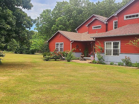 2nd image of 1725 N 233rd Rd