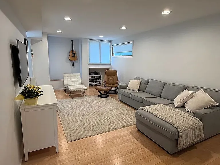 137 Baylor Ln — Photo 6
