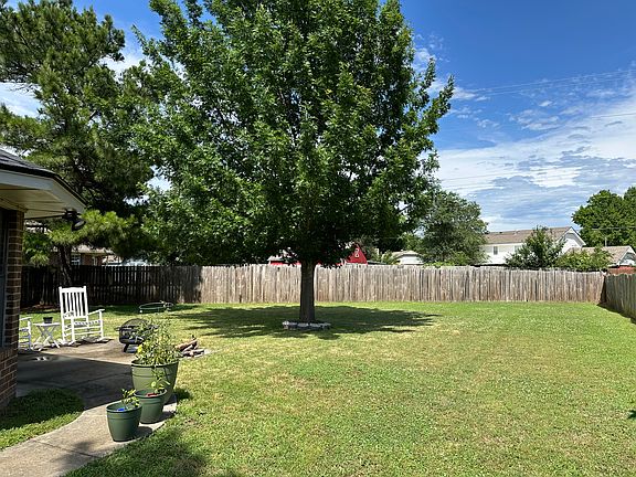 4th image of 1728 Windchime Dr