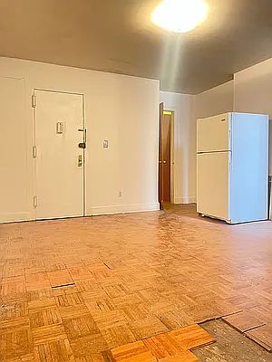3rd image of 56 W 119th St APT 3C