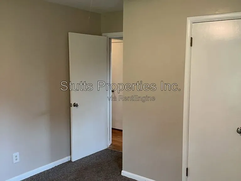 906 King Ave — Photo 22