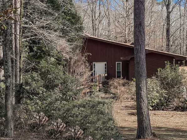 660 Ponderosa Ct, Fayetteville, GA 30214
