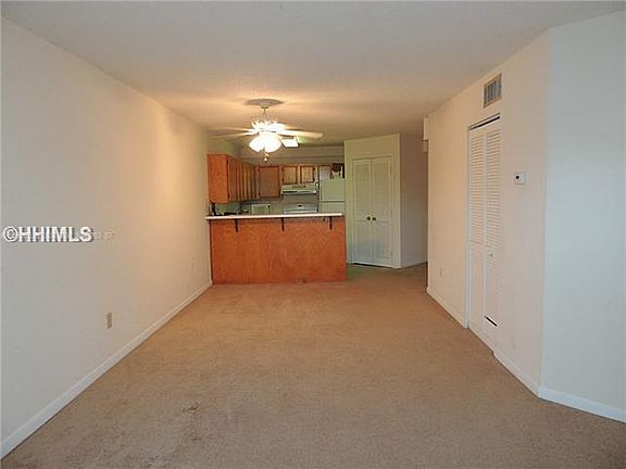 4th image of 10 Lemoyne Ave Unit 407