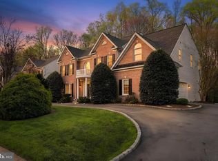 15816 Thistlebridge Dr, Rockville, MD 20853